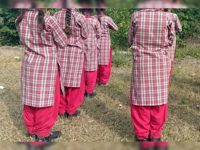 Jharkhand govt aid of Rs 600 falls short for changed school uniform -  Lagatar English